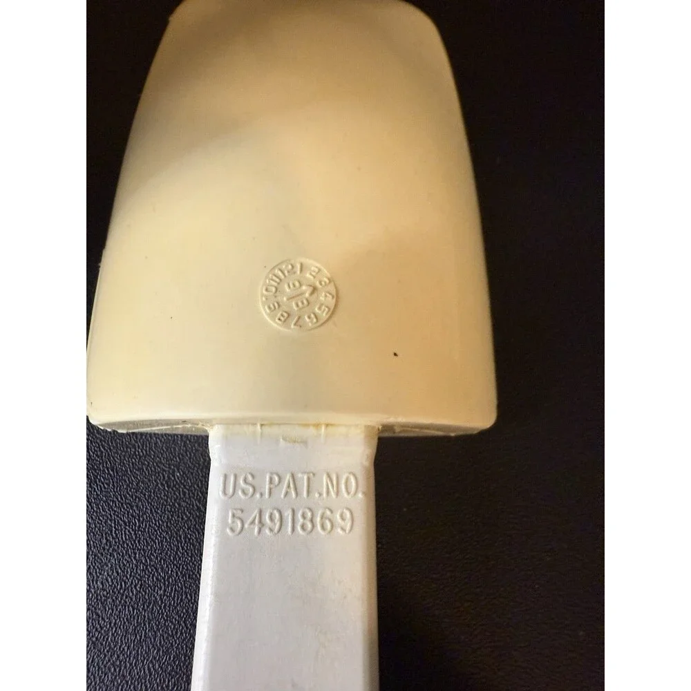 Pampered Chef Mix 'N Scraper